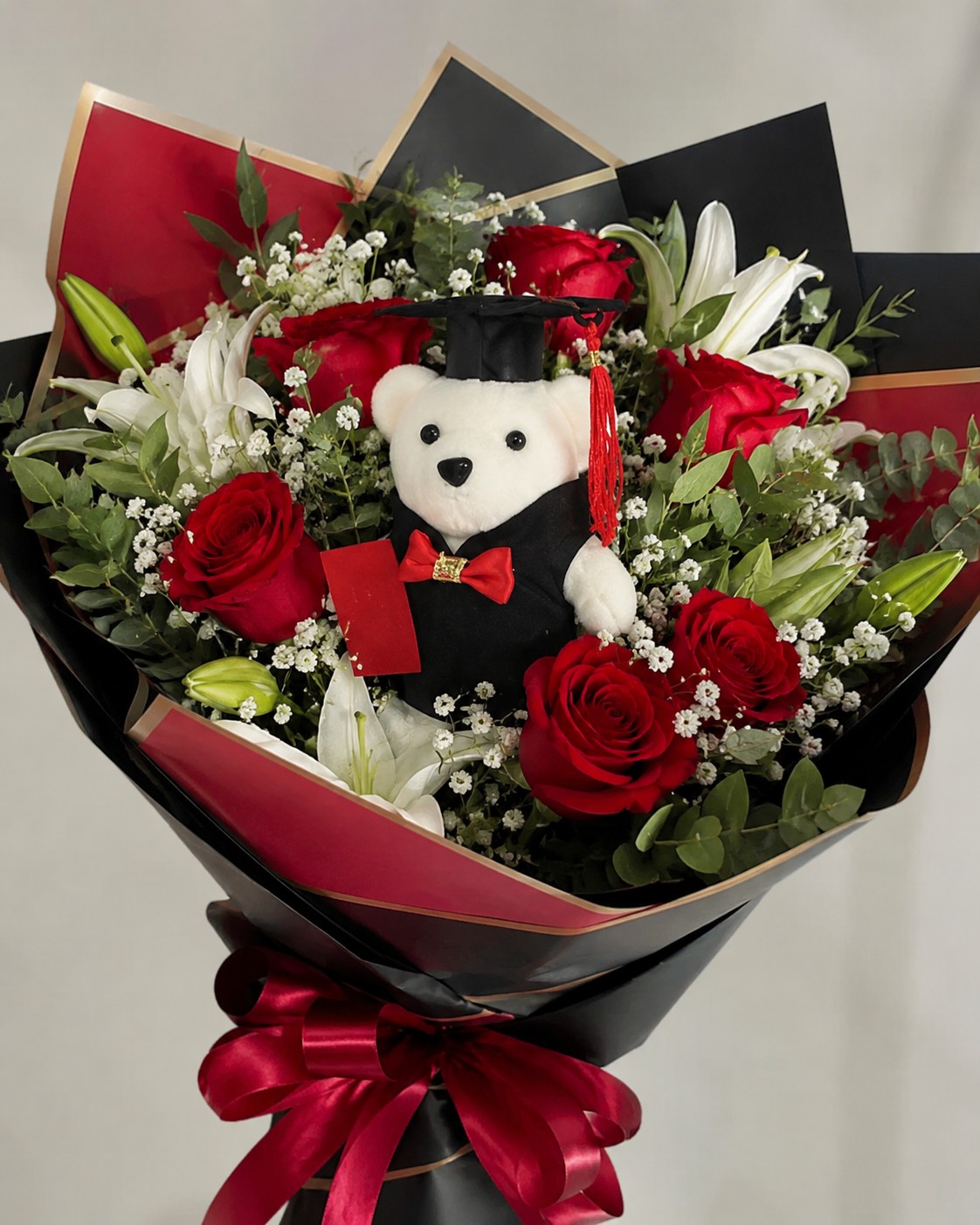 Envio y venta de flores ,rosas, plantas,arreglos florales ,regalos y desayunos a domicilio con delivery gratis en la Ciudad Autonoma de Buenos Aires y con costo de env�o en localidades del Gran Buenos Aires asi como delivery de flores y plantas a trav�s de florerias asociadas en todas las provincias de la Argentina, Buenos Aires, la Pampa, Tucuman, La Rioja, R�o Negro, Entre Rios, Corrientes, Misiones, Neuquen, Chubut, Tierra del Fuego, Santa Cruz, San Luis, Mendoza, Cordoba, Jujuy, Formosa, Santiago del Estero, Salta, Chaco, Catamarca ,San Juan, y ademas realizamos el delivery de flores ,coronas,palmas , plantas y regalos a todas las ciudades de Argentina, Mar del Plata, C�rdoba, Buenos Aires, con cargo en Santa Rosa, La Plata, Bella Vista, Neuquen, Pilar, Paran�, Posadas, Resistencia, Cipolleti y mas de 300 ciudades y localidades en todo el territorio de nuestro pa�s, asi como tambien tenemos la posibilidad de enviar flores a casi todo el mundo en cuestion de horas